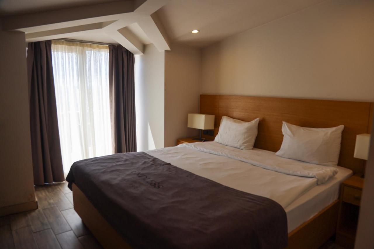 Endless Taksim 4*